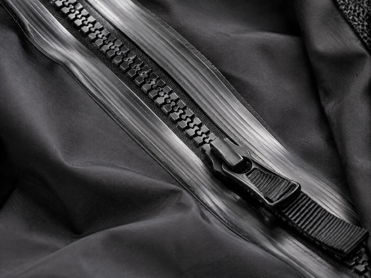Airtight Zippers application components